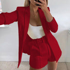 Ensemble Casual Plissé aux Épaules – Élégance Minimaliste & Tendance Décontractée