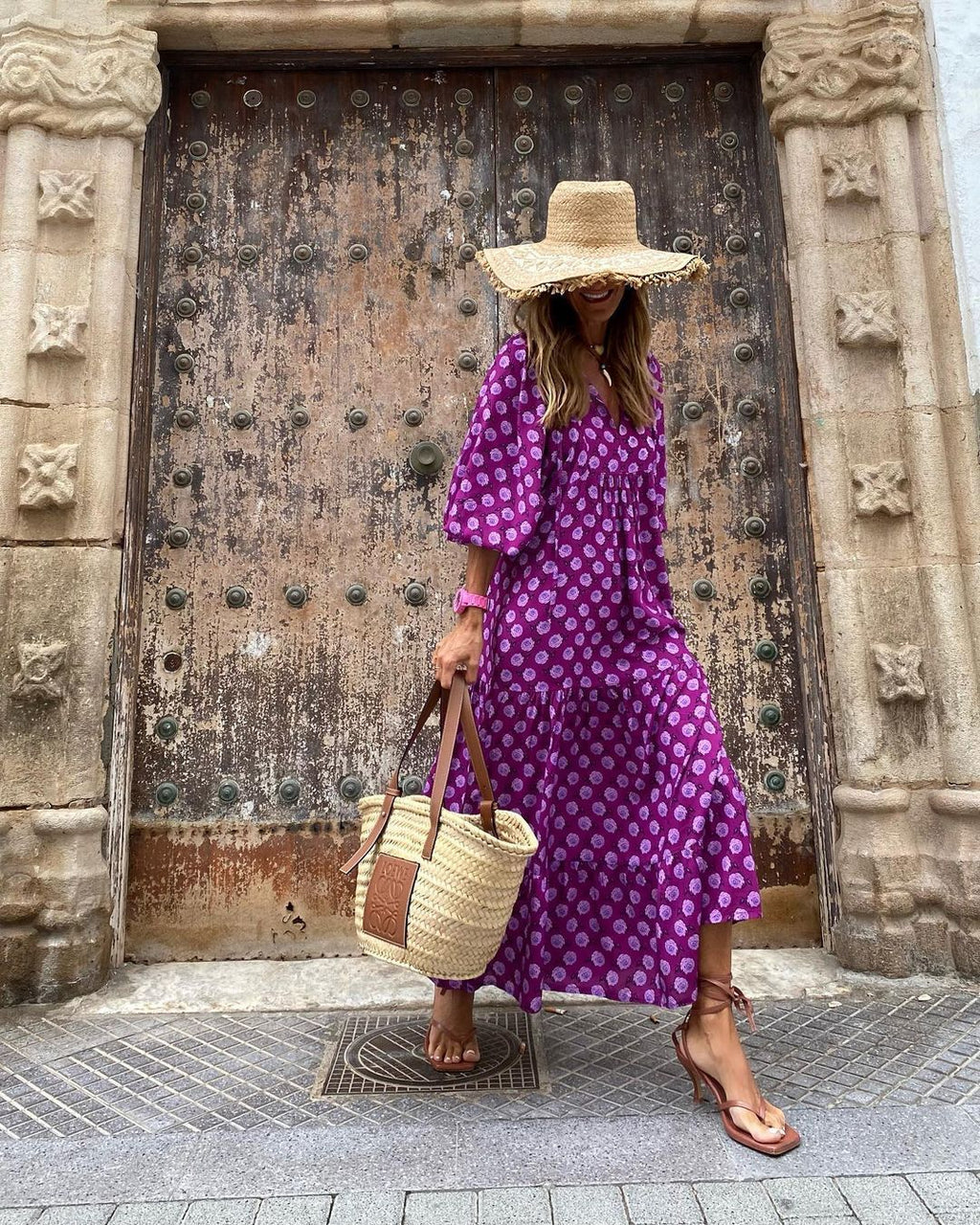 Robe Bohème Vintage d’Été – Col V & Imprimé Fleuri Élégant