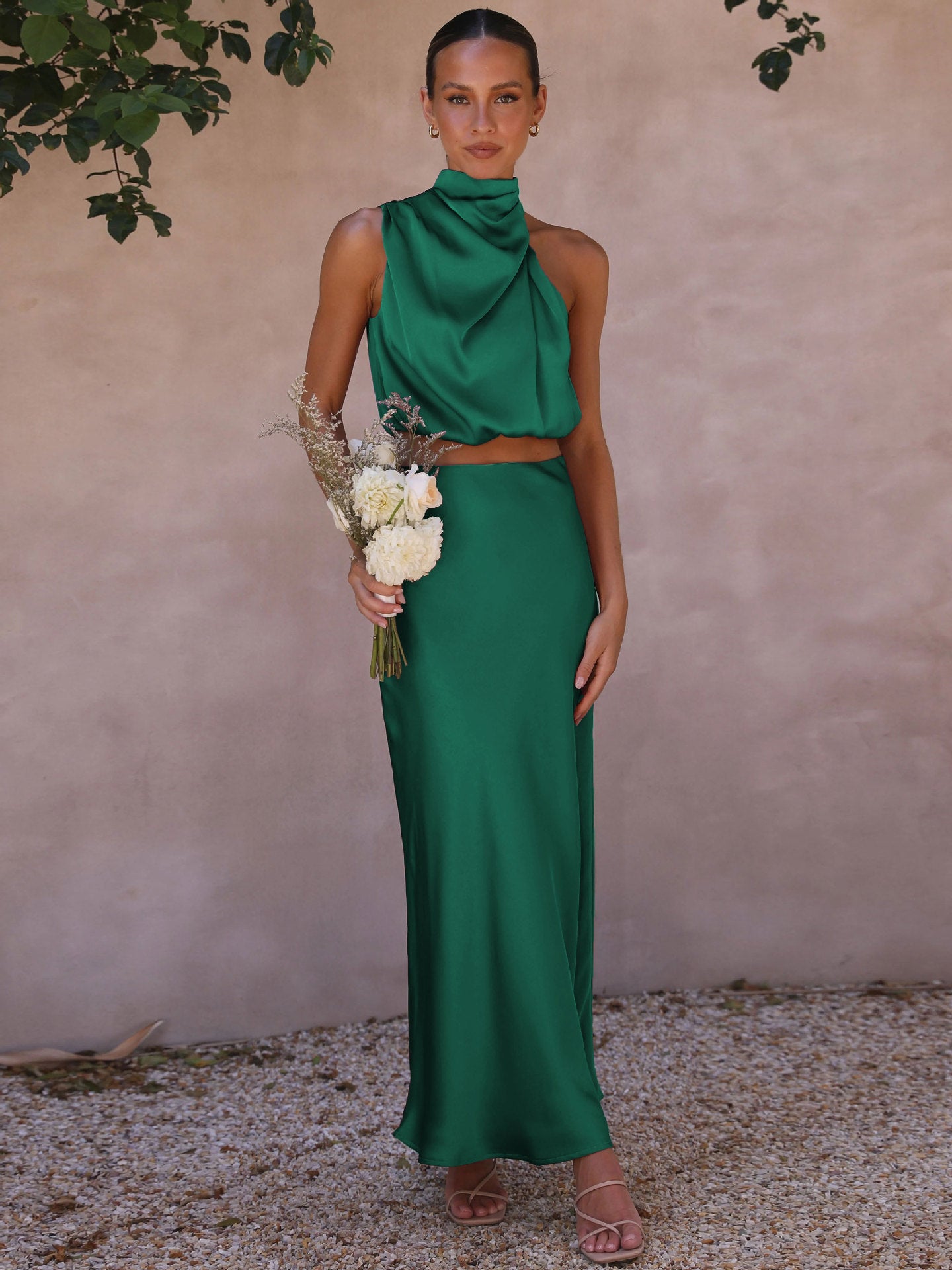 Ensemble Satiné Femme – Haut Ajusté & Jupe Élégante