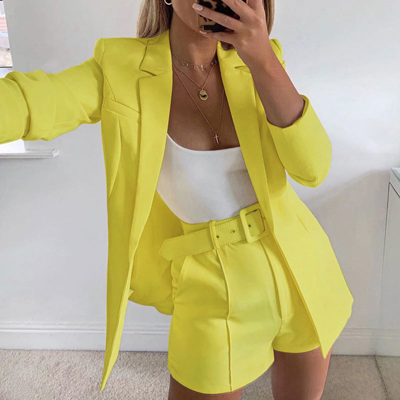 Ensemble Casual Plissé aux Épaules – Élégance Minimaliste & Tendance Décontractée